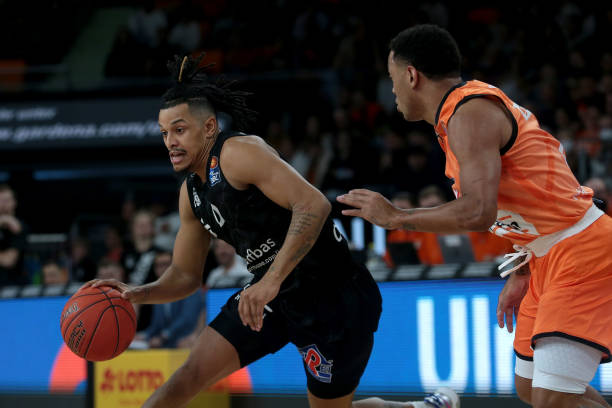 男足传来艾 男足传来艾