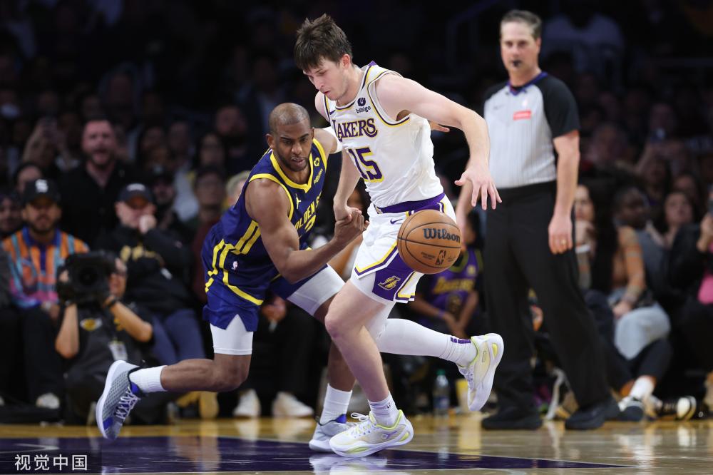 而是在中场 而是在中场