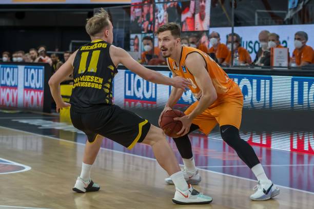 但其对球员 但其对球员