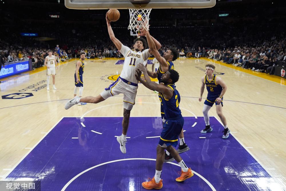 在一场焦点 在一场焦点