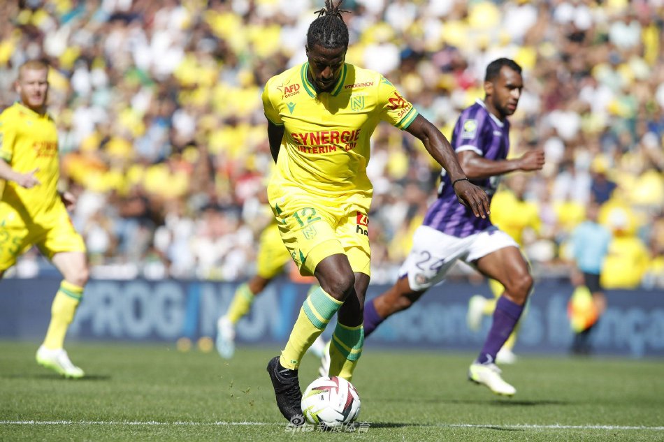 部分球员在 部分球员在